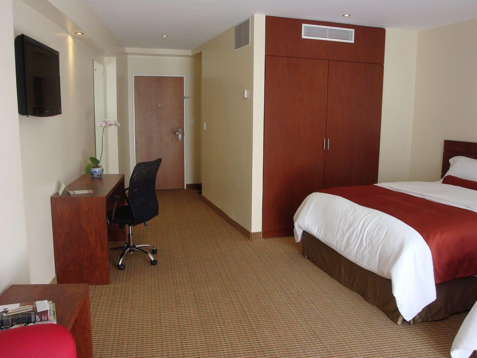 Continental Altamira Hotel Caracas Bagian luar foto