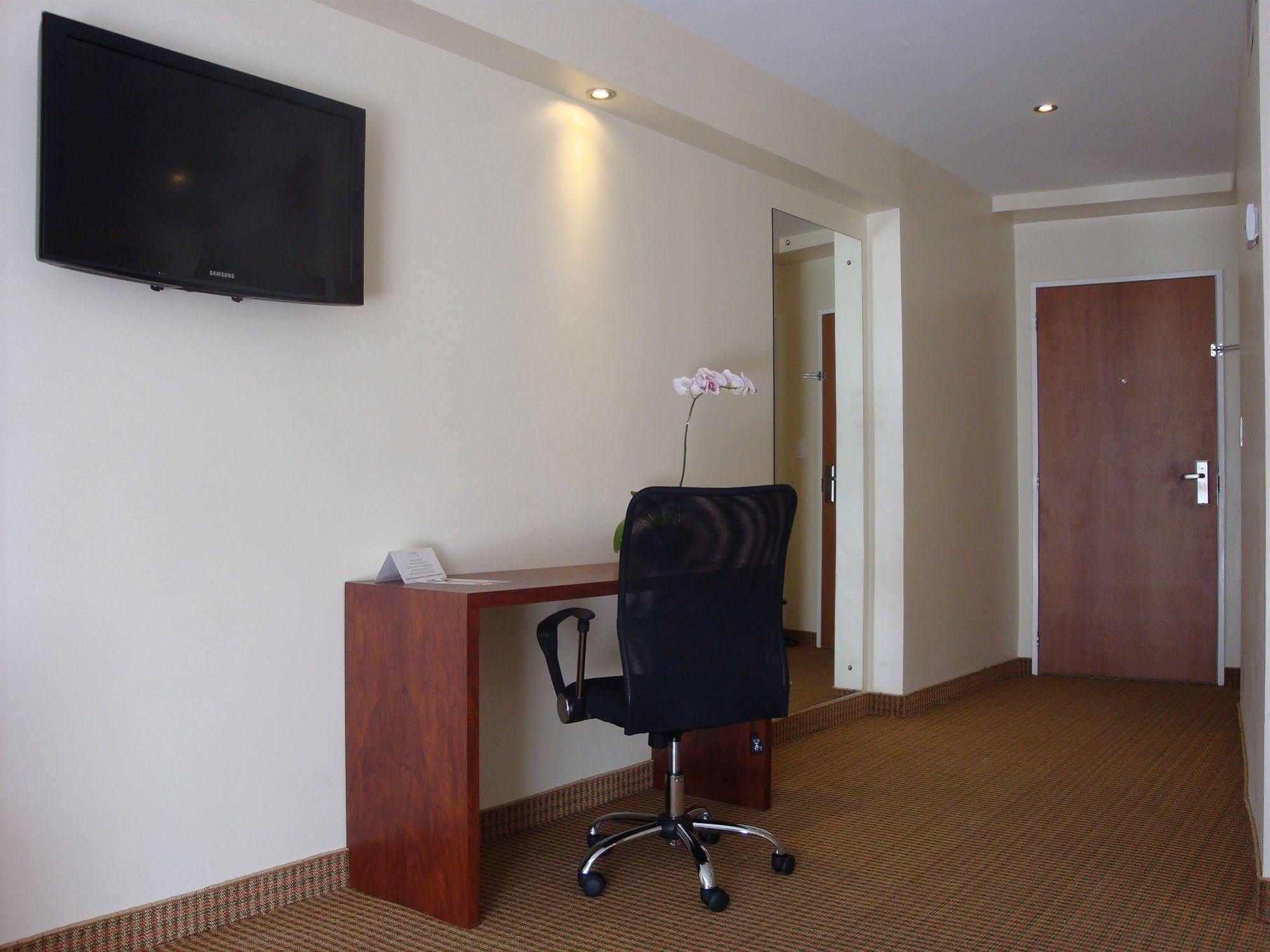 Continental Altamira Hotel Caracas Bagian luar foto