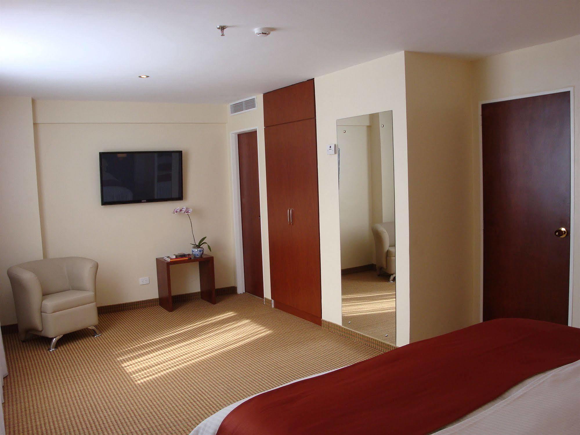 Continental Altamira Hotel Caracas Bagian luar foto