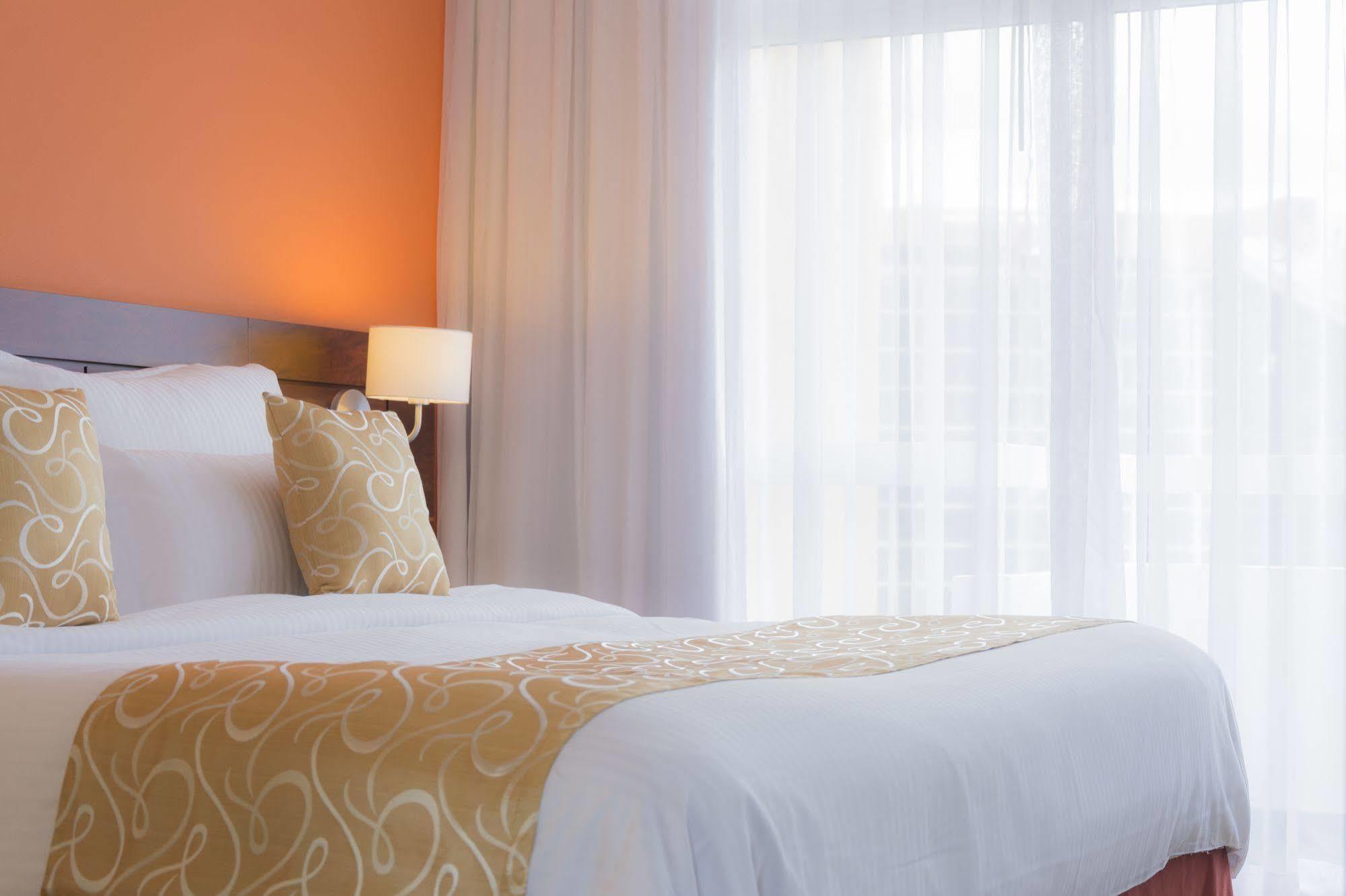 Continental Altamira Hotel Caracas Bagian luar foto